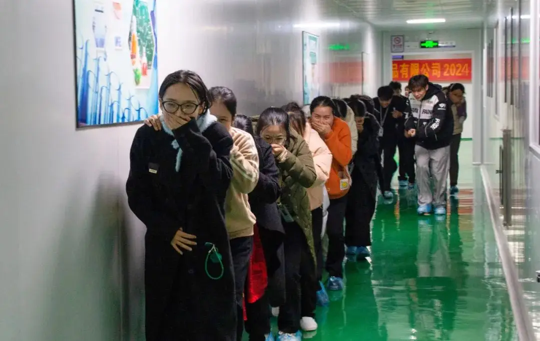 强化消防意识，筑牢安全防线--华球网页版_华球（中国）官方冬季消防安全培训及应急演练
