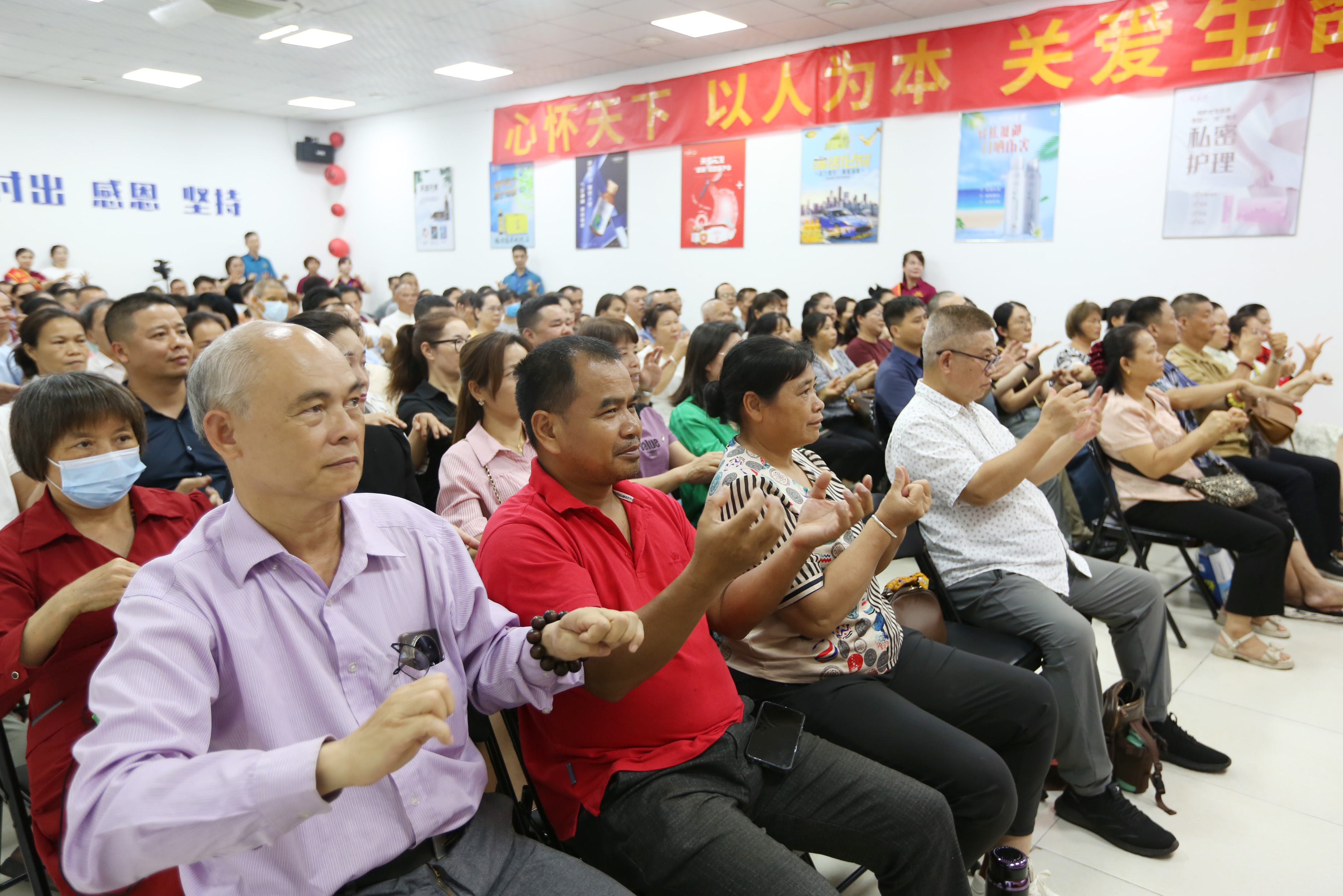 华球网页版_华球（中国）官方‘吃动两平衡’健康交流会：市民盛赞‘不教条、不空谈、不孤独’